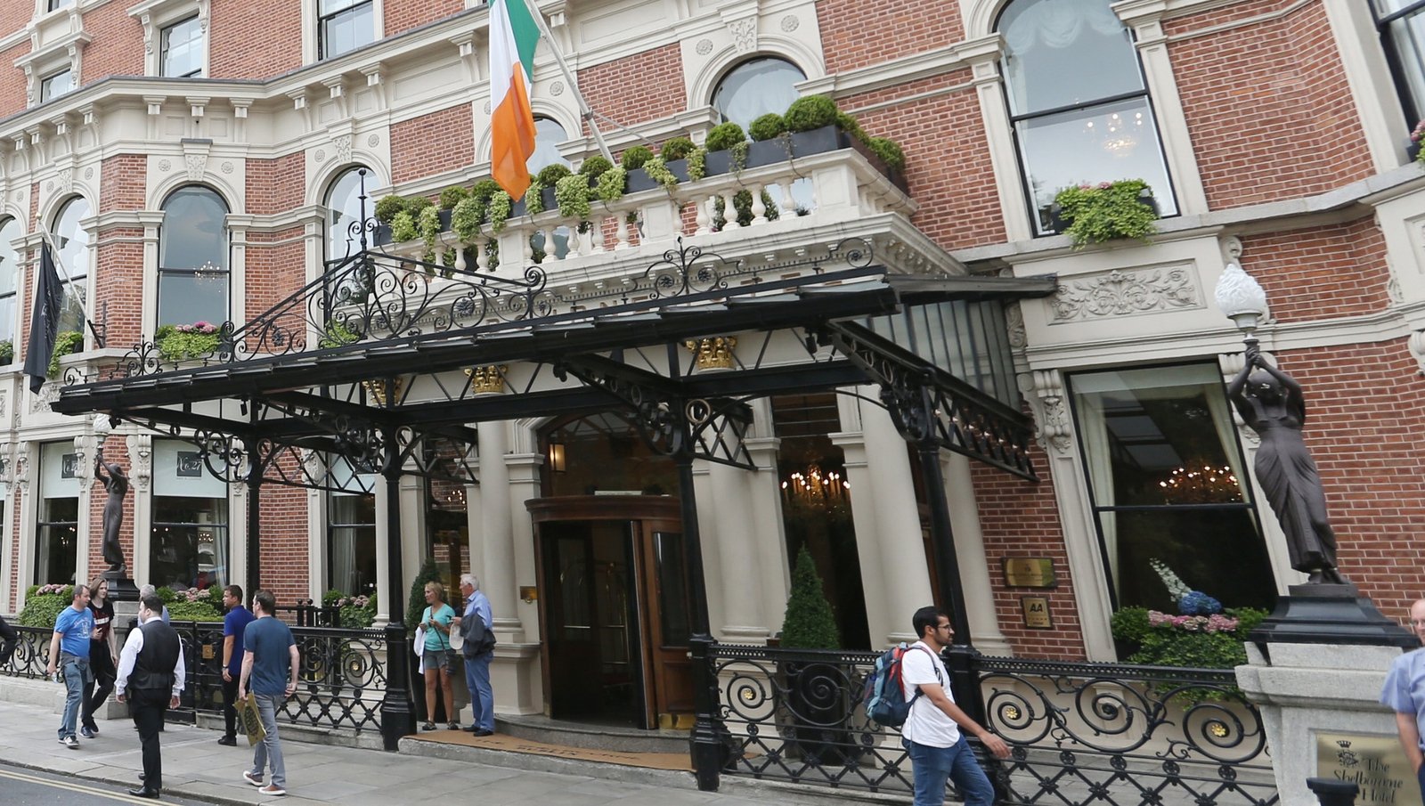 Kennedy Wilson completes Shelbourne Hotel sale