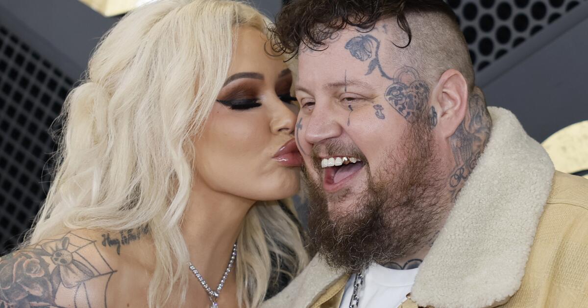 Bullying over weight drove Jelly Roll offline, wife Bunnie XO says: 'It hurts him'