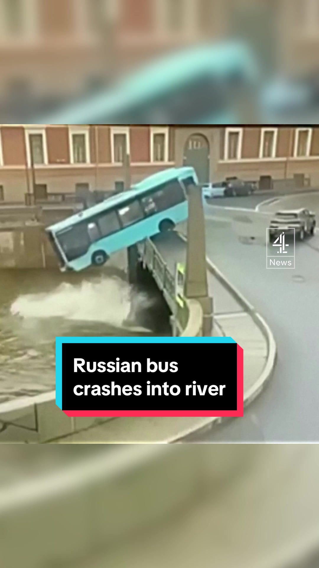 A bus has crashed through a barrier and fallen into a river in St Petersburg, Russia, killing at least three passengers and leaving another six injured. #StPetersburg #Russia #C4News