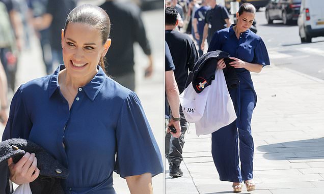 Kirsty Gallacher stuns as she leaves the Vanessa Feltz show