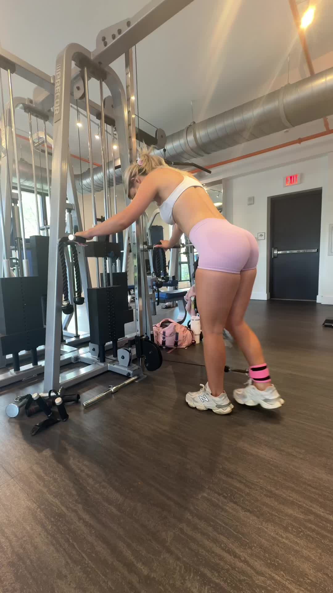 No more mom butt 😅 #gym #ankle #gains #gymtok