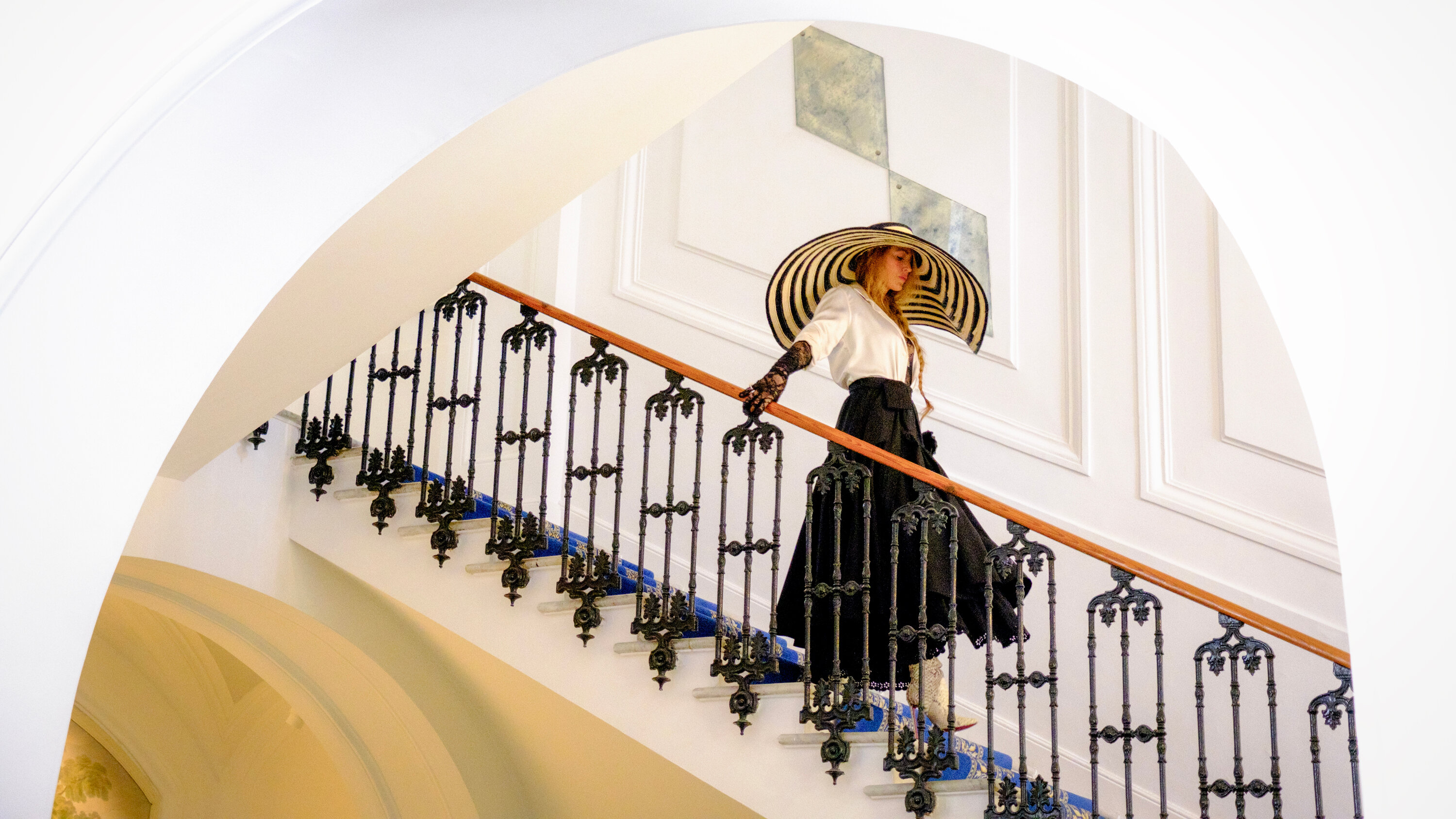 ‘Another Simple Favor’ Review: Big Hats and Big Intrigue