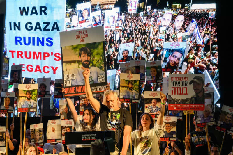 Thousands demonstrate against expansion of Gaza war