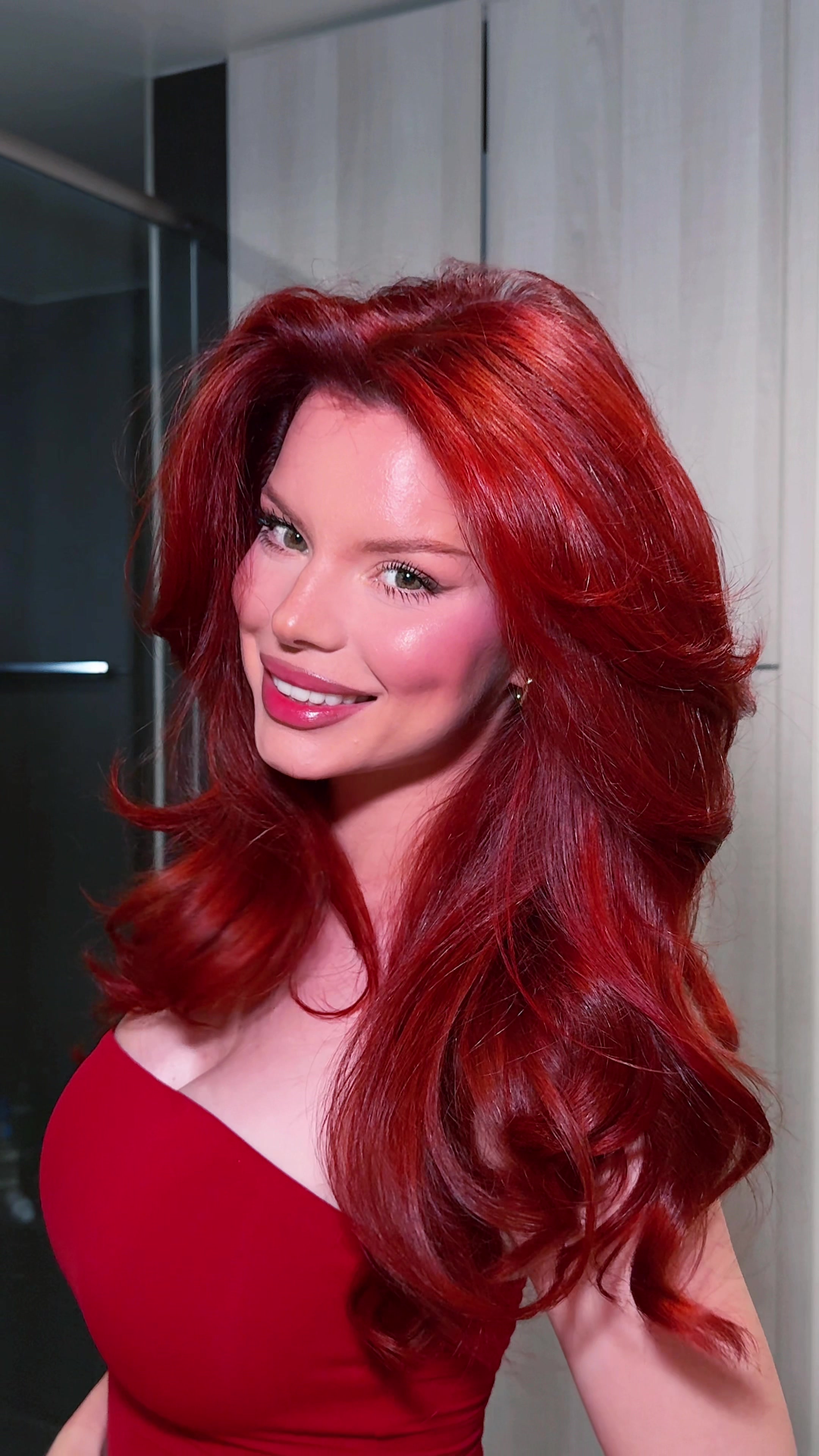 It’s been almost a year since I started coloring my hair… and I’m officially addicted 😂 #redhair