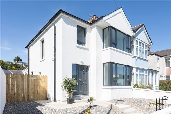 Castleview, Upper Strand, Youghal, East Cork - Conn Keogh &amp; Son - 4937587
