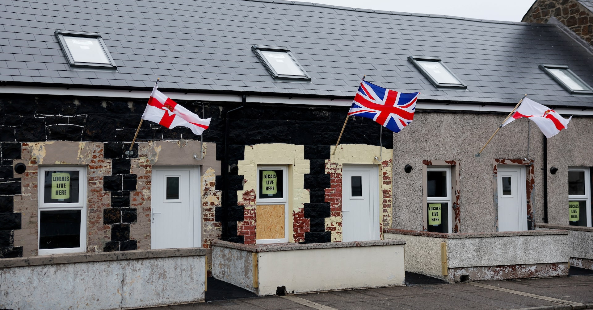 Northern Ireland leisure centre hosting immigrants attacked on third night of violence