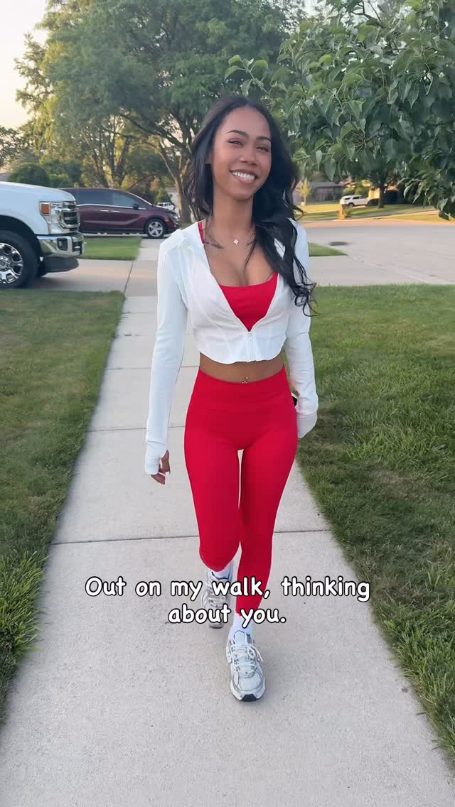 A beautiful morning for a walk... the only thing missing is some good company. 😉 Would you join me? #holidayweekend #go...