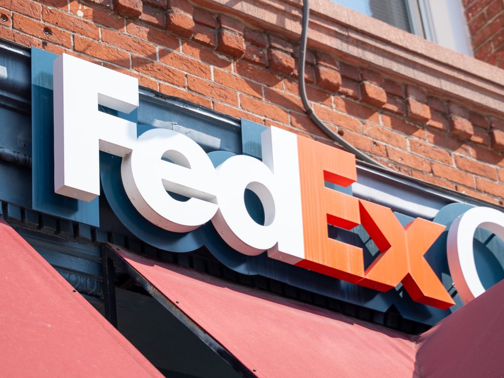 FedEx closing downtown Denver office to re-locate to retail space under The Quincy Apartments