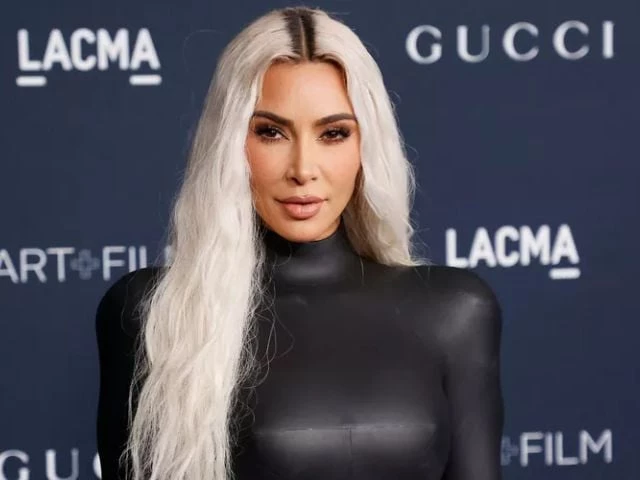 Did Kim Kardashian just bring back her most iconic blonde era?