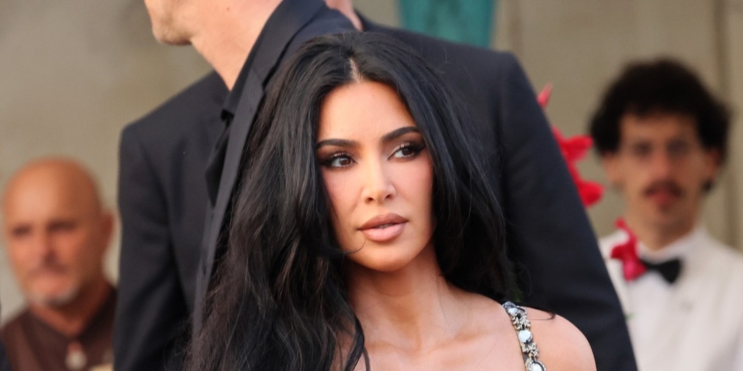 Kim Kardashian Swaps Out Dark Hair for Sultry Blonde Transformation