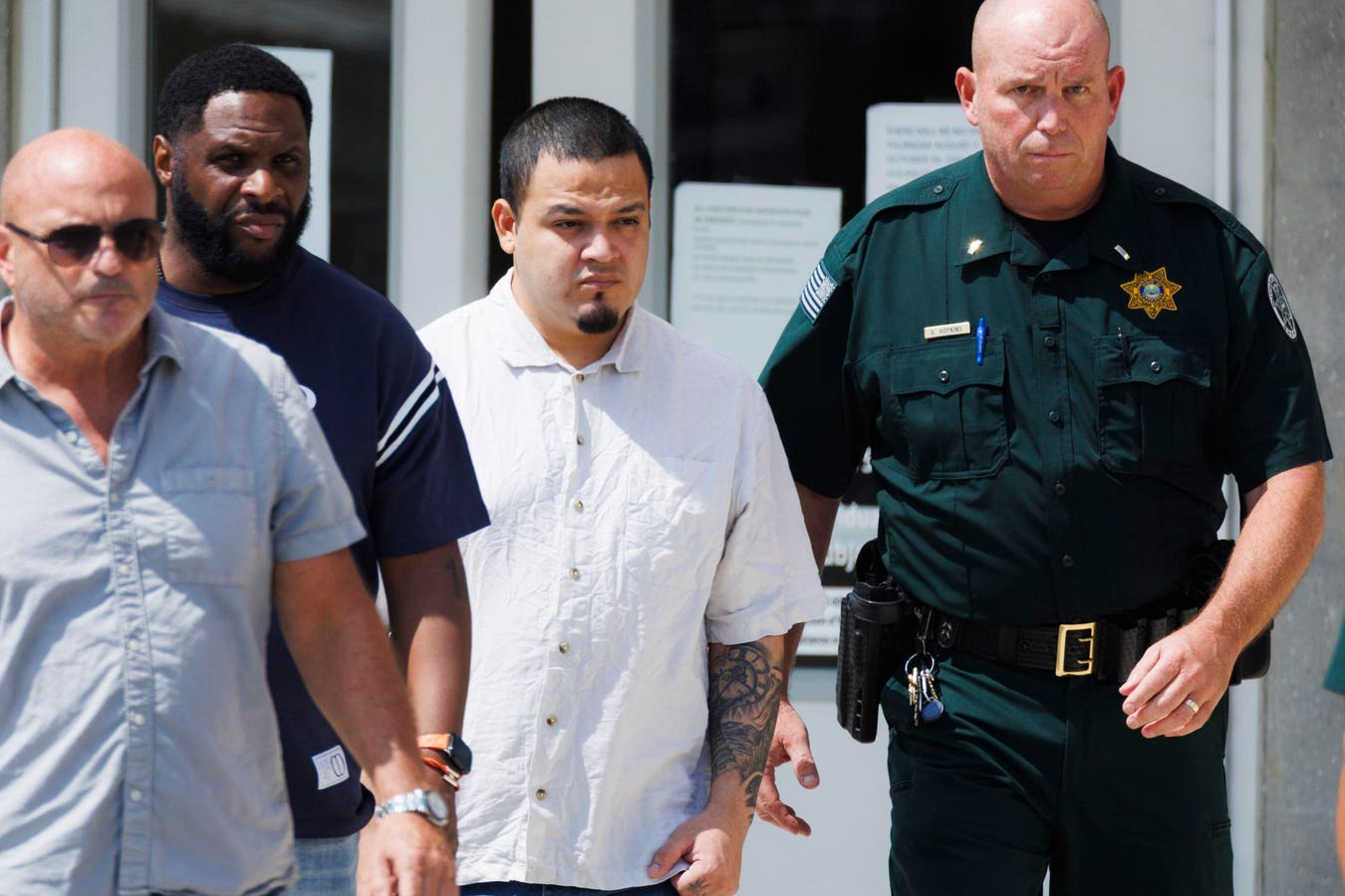 Kilmar Abrego Garcia’s Lawyers Say Prosecutors Offered Costa Rica Deportation Deal—But Now Threaten Him With Uganda