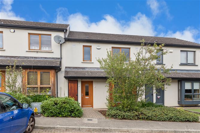 8 Hunters Lane, Hunters Wood, Ballycullen,   Dublin 24 - Lynam Auctioneers &amp; Estate Agents - 4909251