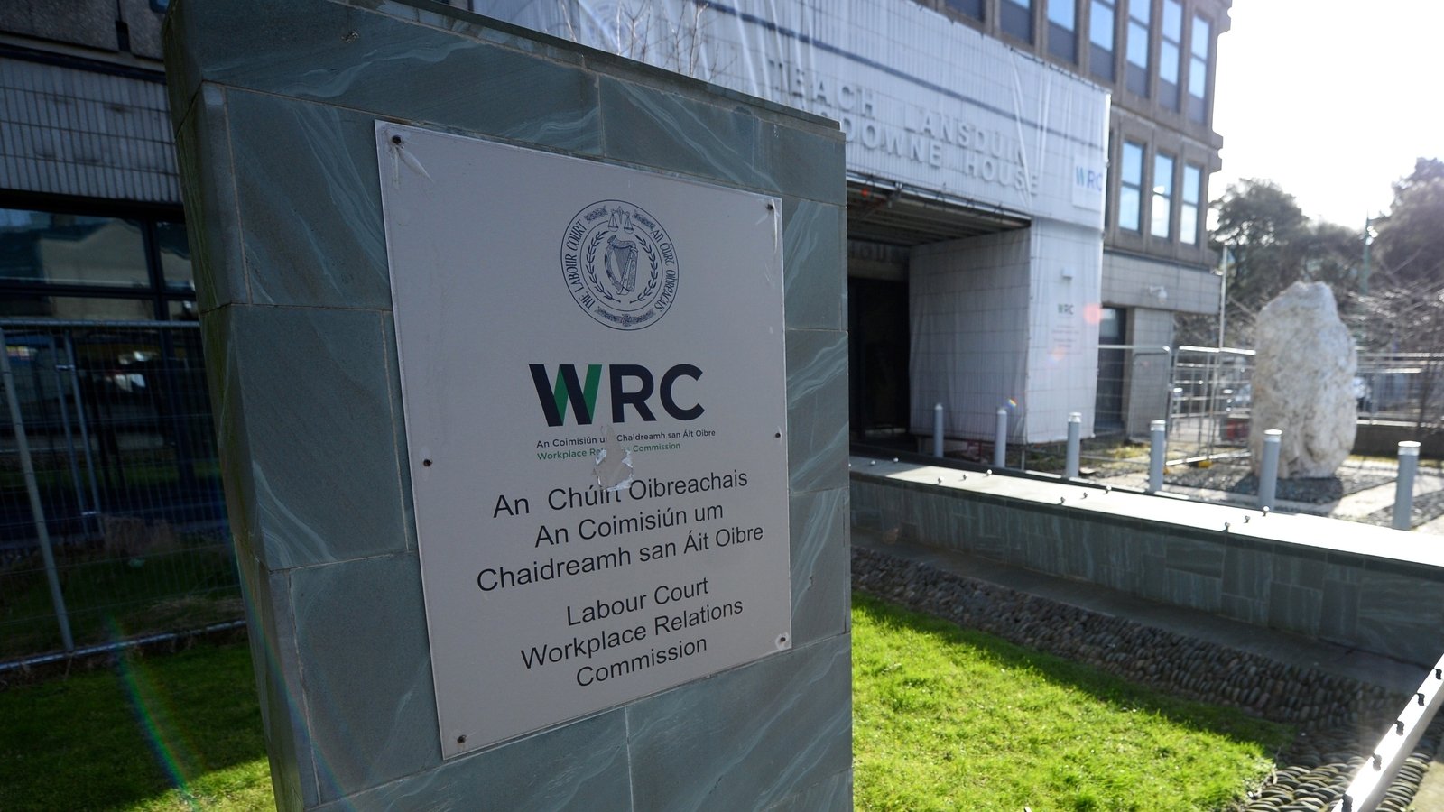 Secretaries, caretakers to go on strike after talks fail