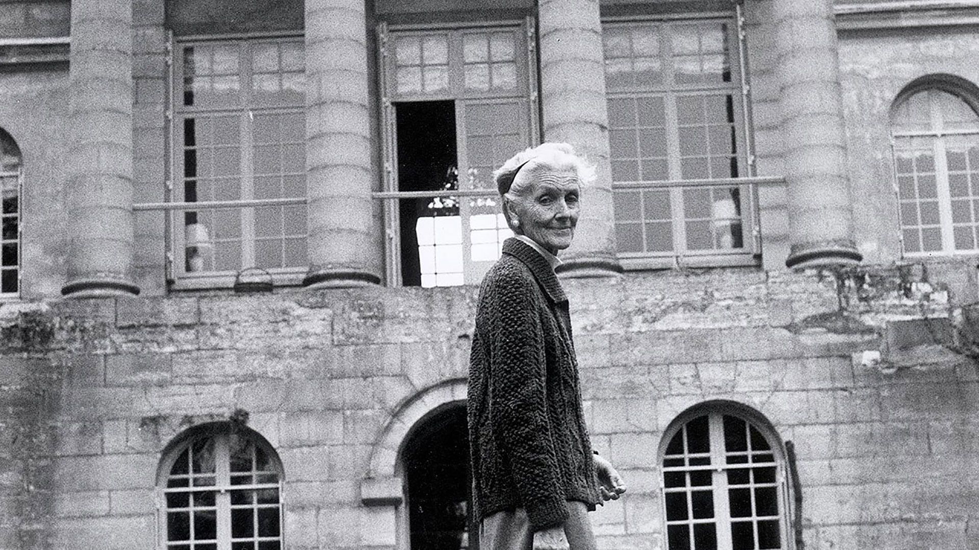 From Chatsworth to Temple de la Gloire, the grandest houses that were once home to the Mitford sisters