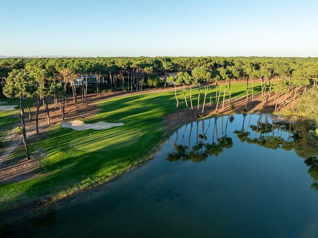 Aroeira resort offers a par-fect golfing destination