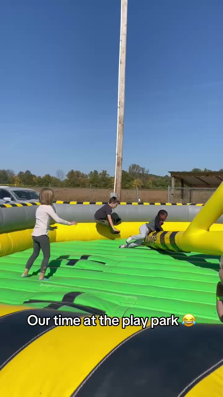 The last one 😭 @Barstool Gametime (via:hallieg_fitness/ig)