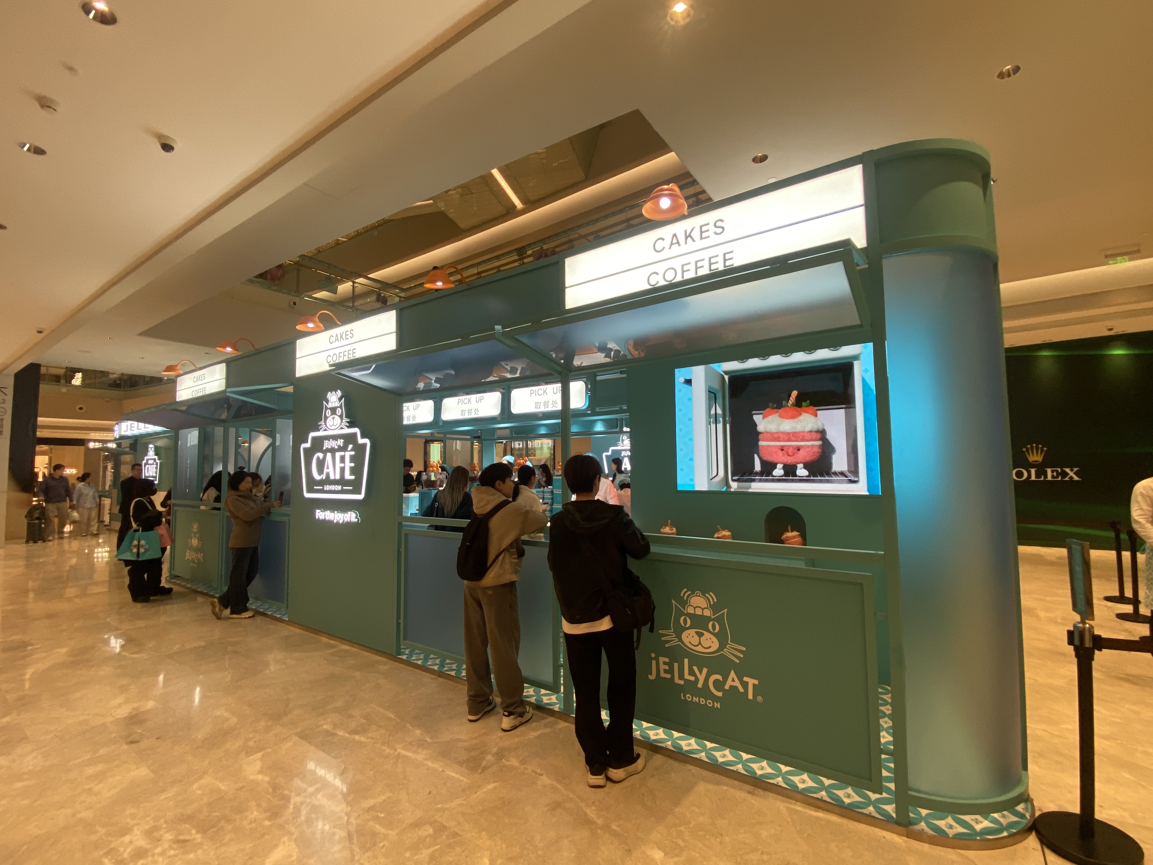 Jellycat Café Pop-Up Comes to China World Mall. Is It Worth It?