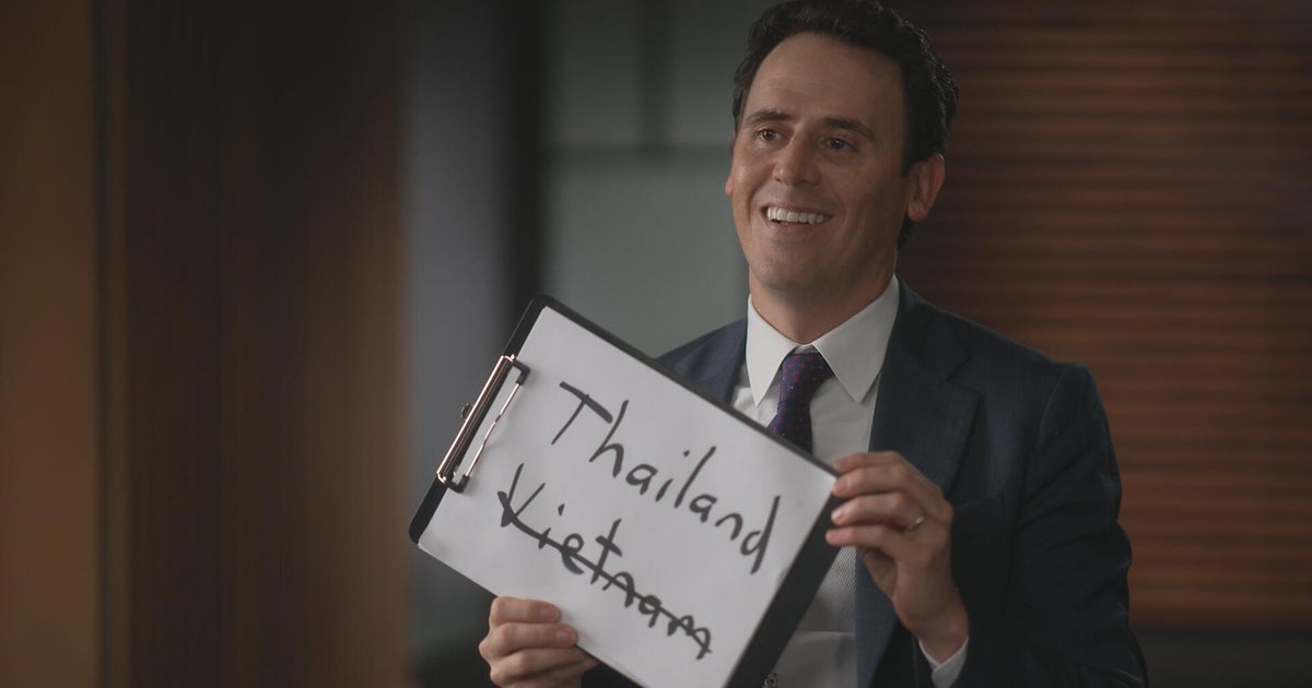 Forget pulling a rabbit from a hat, mentalist Oz Pearlman can pull an ATM PIN code from someone's mind