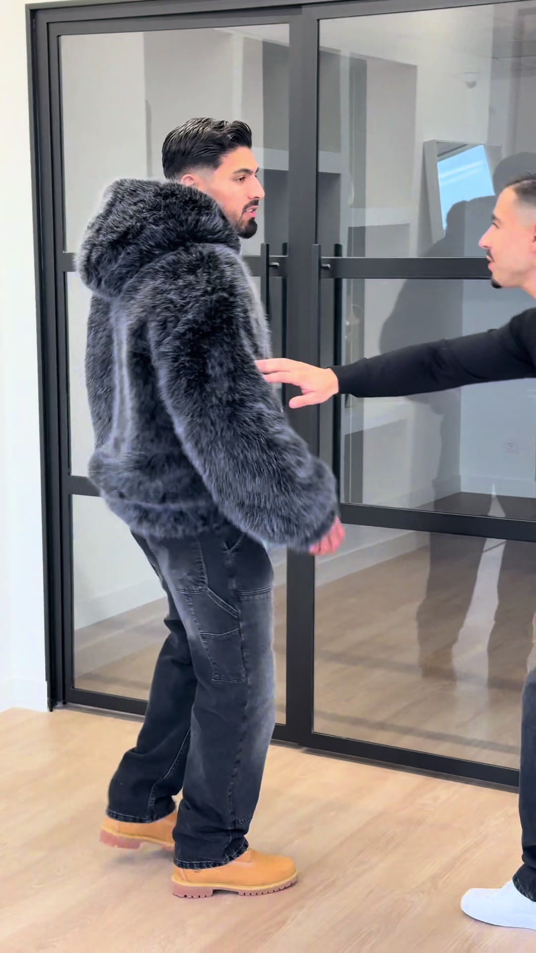 Fourrure dispo sur le site ! www.jeans-industry.fr #fyp #pourtoii #foryou #foryoupagе