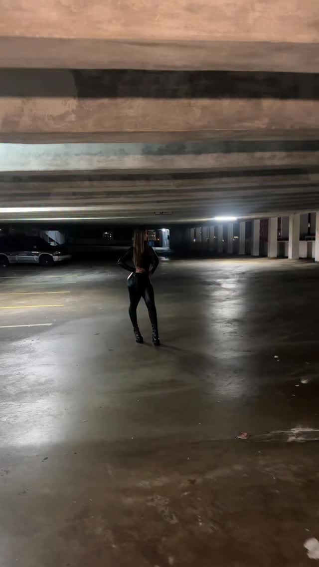 meow halloween 🖤🐈‍⬛