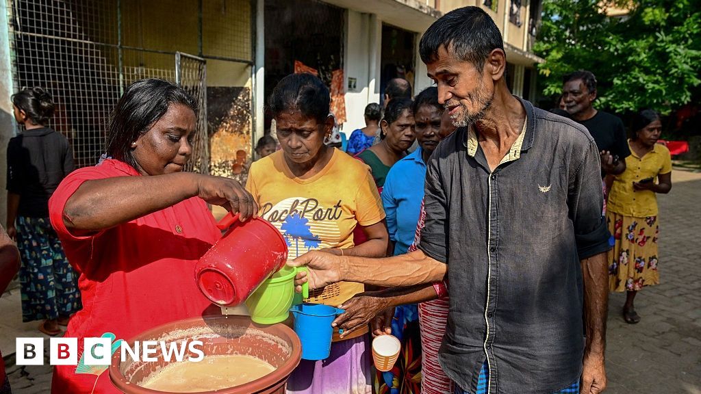 Cyclone catastrophe in Sri Lanka awakens volunteer spirit