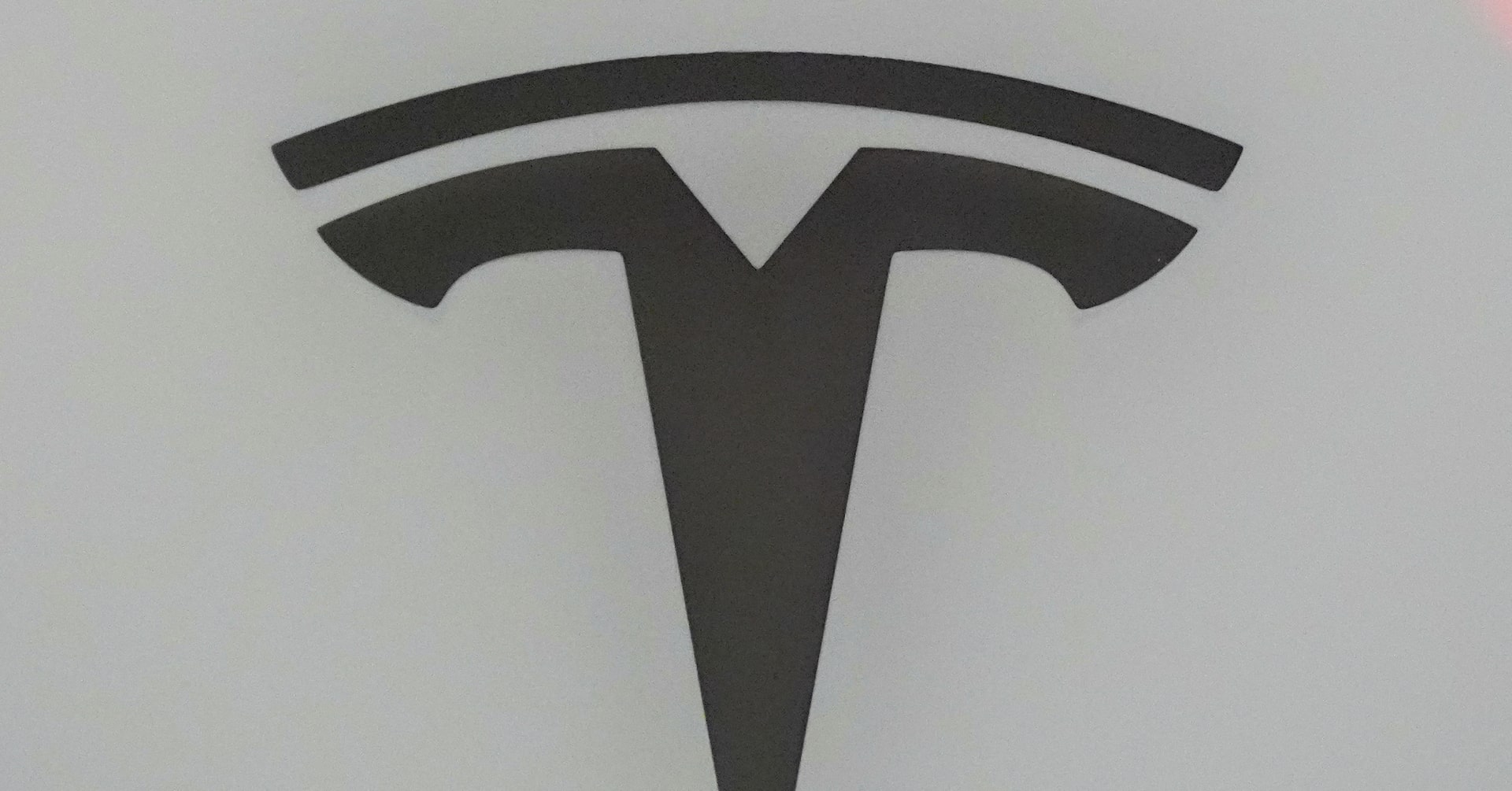 Tesla's UK car sales fall in November, New Automotive data shows