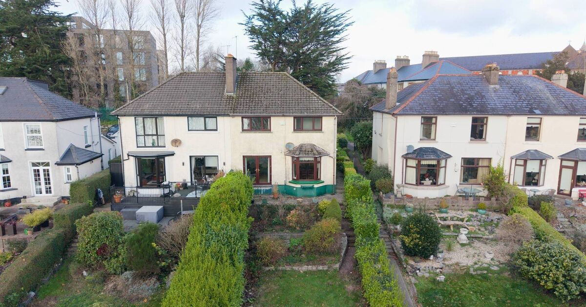 €485k Lough Villas home with water panorama gets our vote