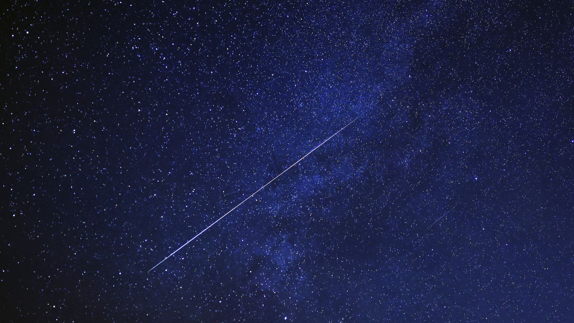 Watch the Geminid meteor shower peak tonight from the comfort of home with this free livestream