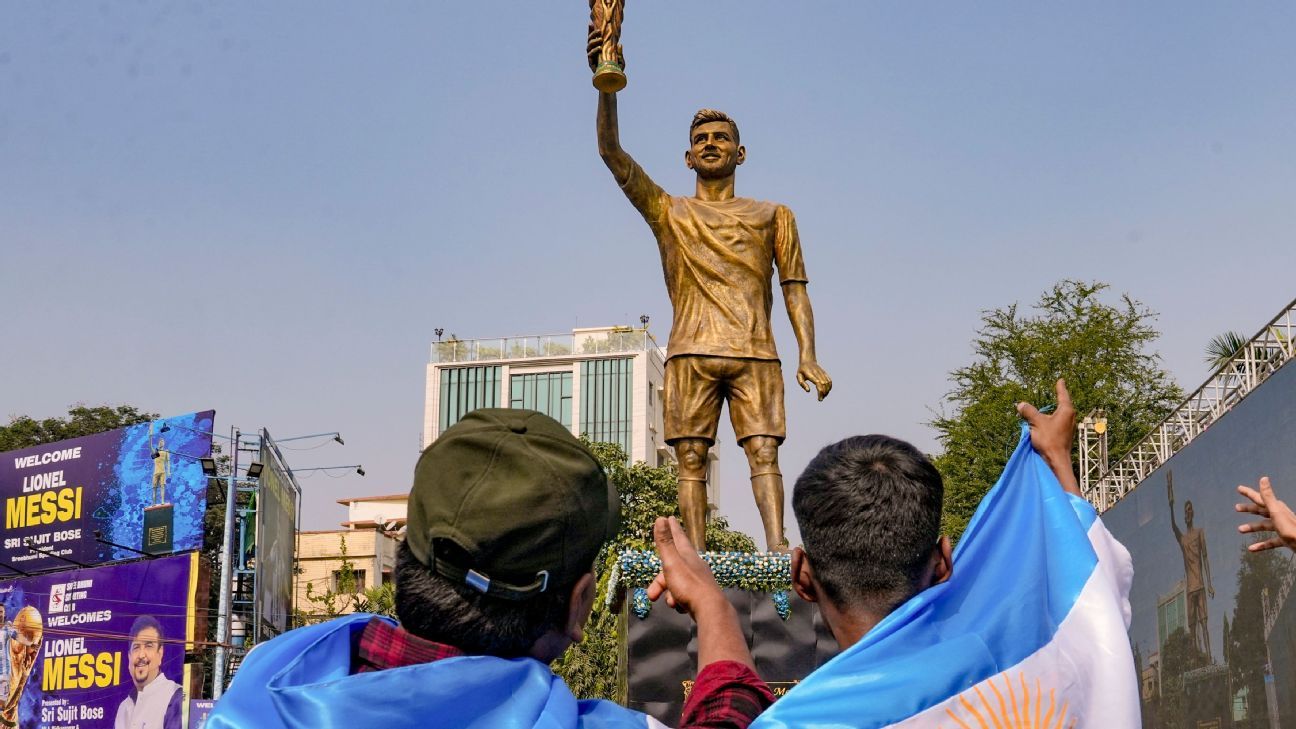 👀 Messi now on list of best, worst statue tributes