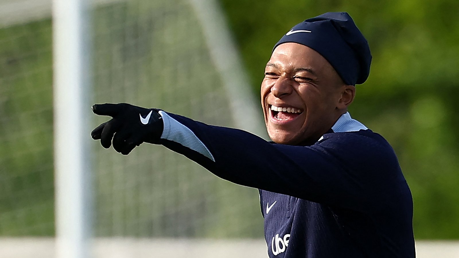 French courts order PSG to pay Mbappe €60m