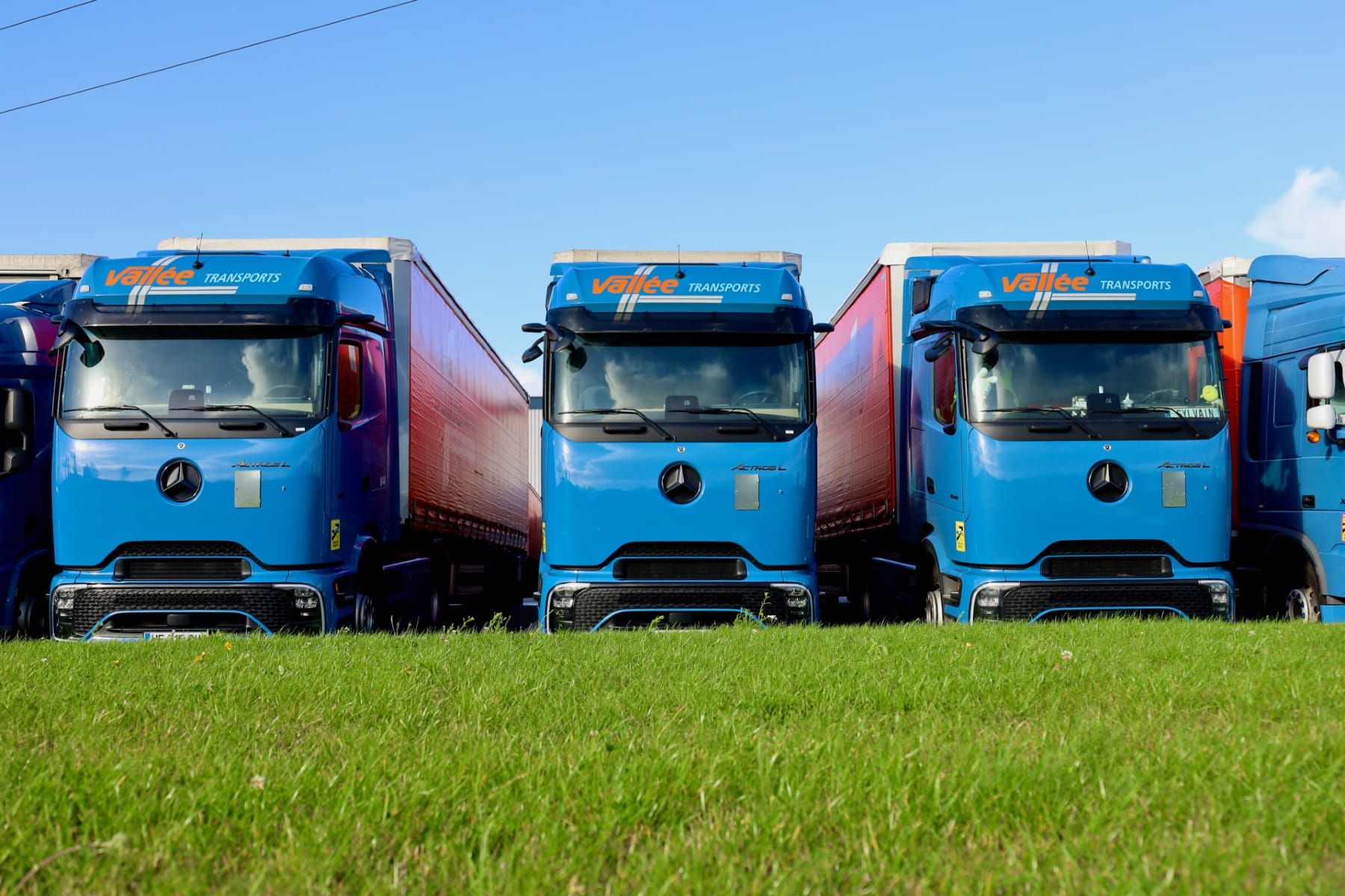 Vallée Transports adds three eActros 600 trucks to its fleet