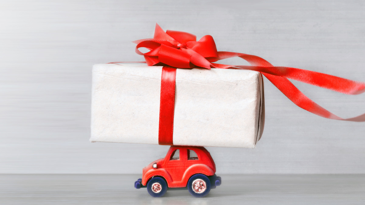 Holiday Wish List For That Gearhead: Last-Minute Car Gift Ideas