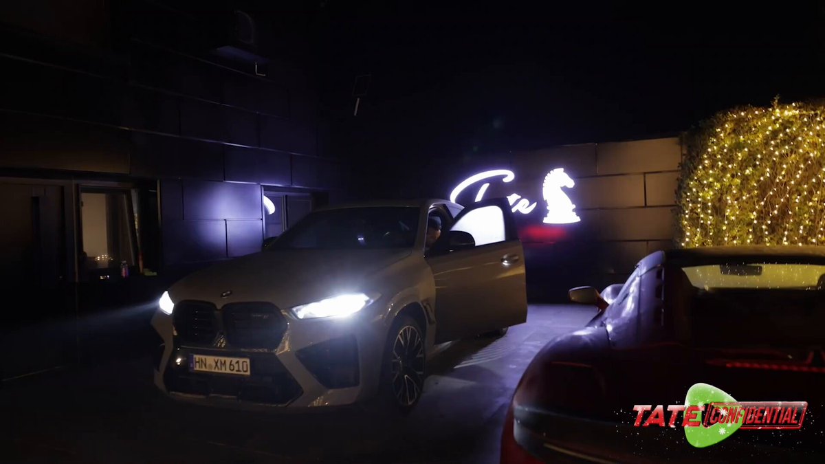 GOOD WILL TO ALL MEN! Merry Christmas! 🎄 pic.twitter.com/Ubu2rx2KO1