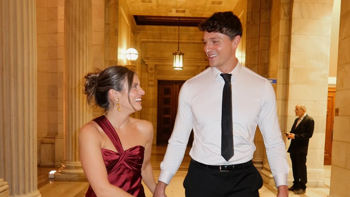 Influencer blasted for appearing to have a full photoshoot at friend's wedding: 'Tacky'