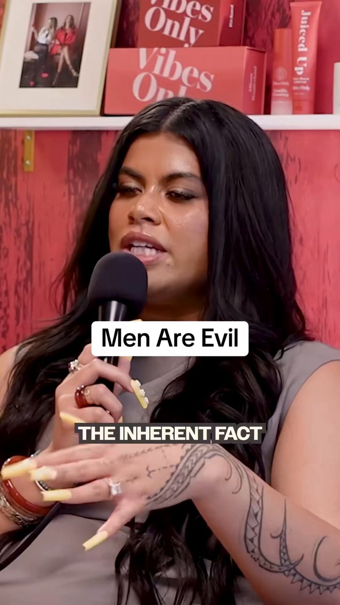 RT by @Cobratate: This is Drew Afualo. The things she has said about men are FAR worse than ANYTHING Andrew Tate has EVER said about women.@Cobratate has faced: (1) Deplatforming from all social media platforms (2) Media hit pieces and smear campaigns (3) Journalist hysteria (4) Government… pic.