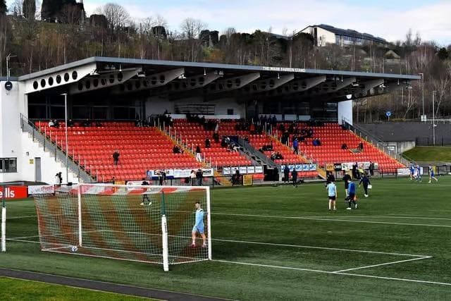 Derry City FC's proposal for a £1.4m hybrid grass pitch at Brandywell is to proceed in April