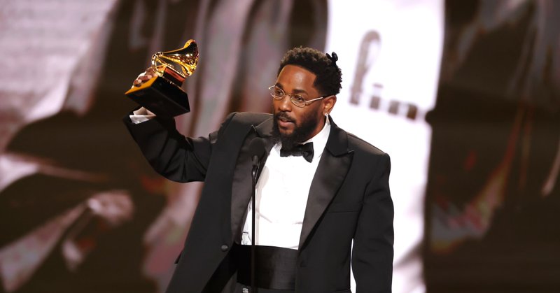 Plus, Cher’s onstage flub, Bad Bunny’s strong words for ICE and Justin Bieber’s stripped-down performance.