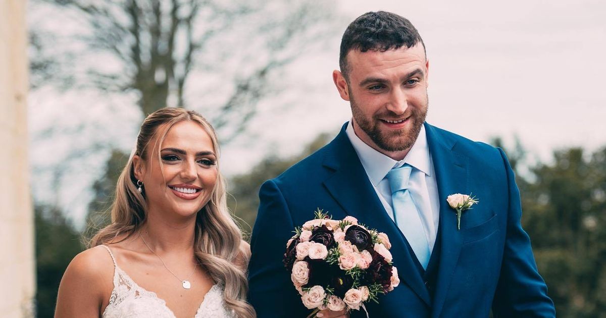 MAFS star supported after announcing heartbreaking death of beloved mother