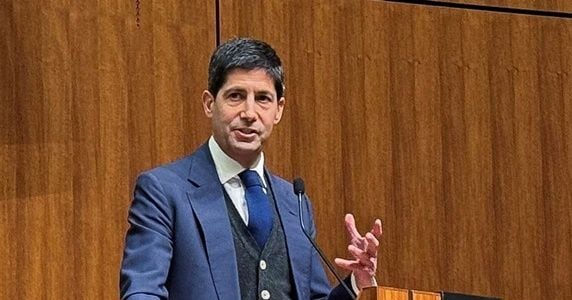 Fed Nominee Warsh Rejects Bitcoin as Currency, Cites Volatility