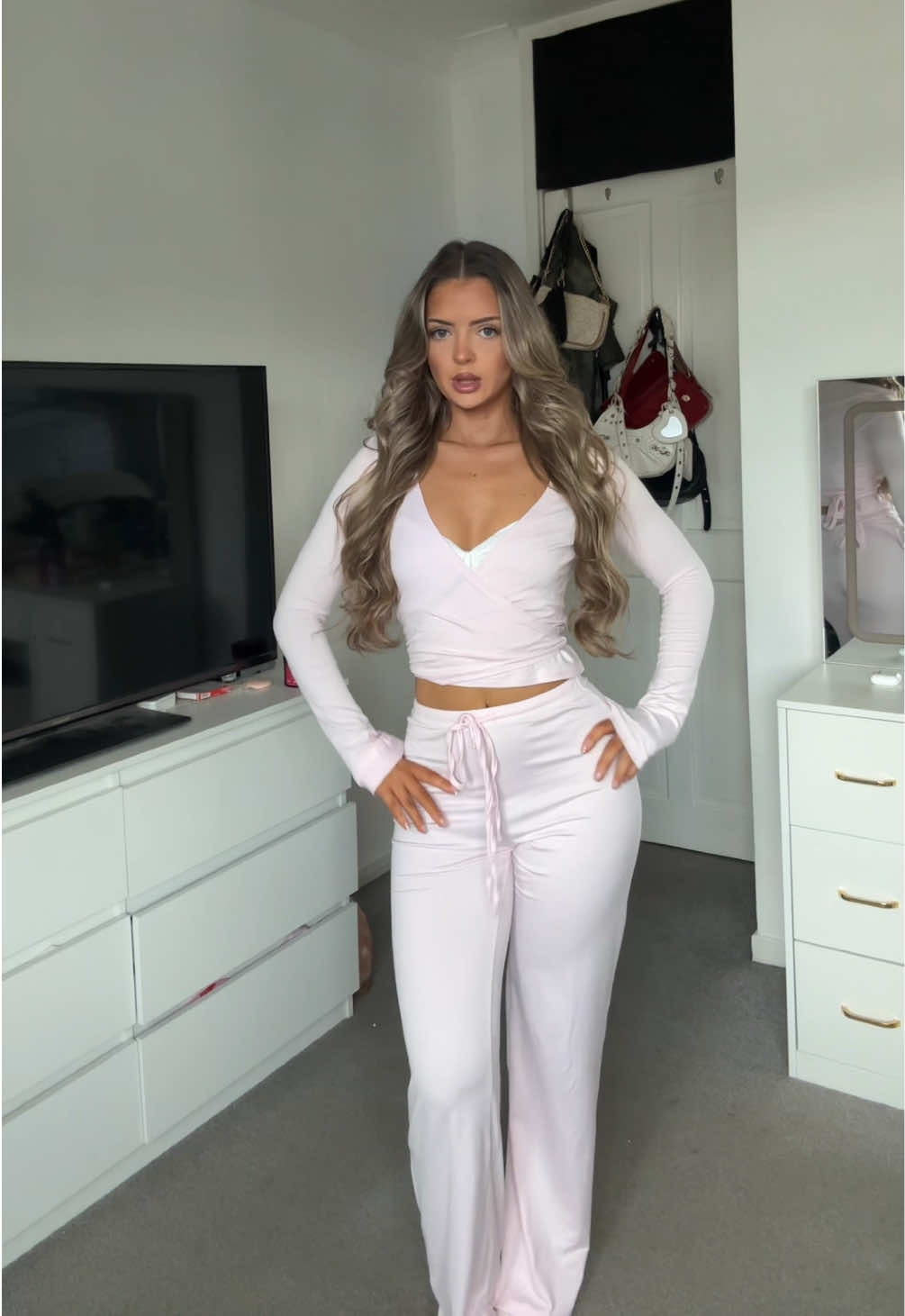 Anything baby pink I’m sold 💕💖💞💓💐🌸#fyp #outfitinspo #fashiontiktok #outfitidea