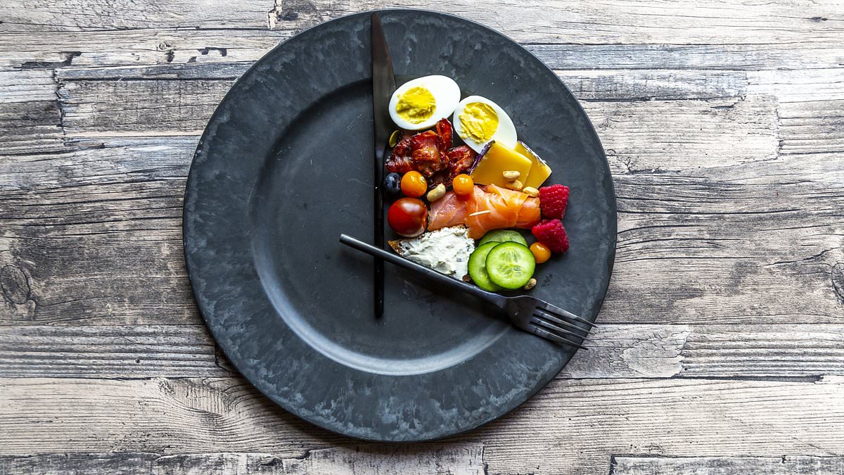 Intermittent fasting 'has no benefit for weight loss' compared to traditional dieting methods, study finds
