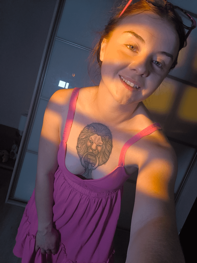 Im looking extra tempting in this dress today