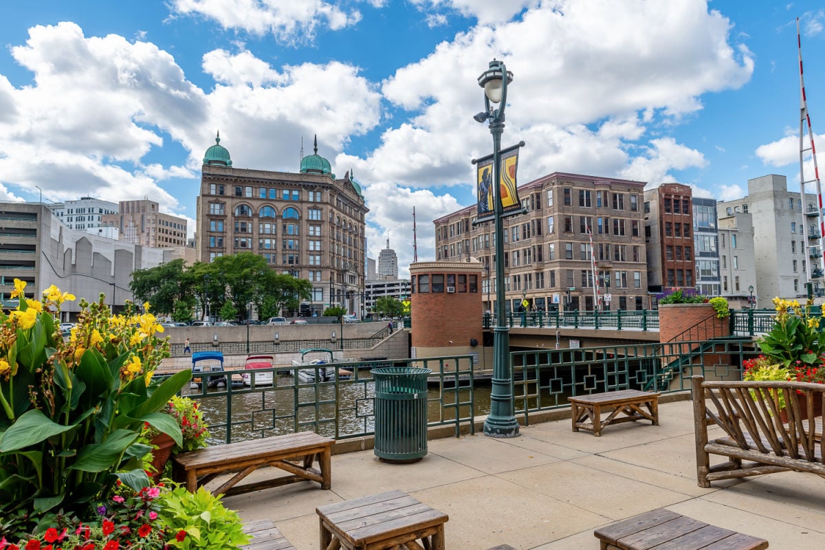 This Riverside City Is The Midwest’s Most Underrated Getaway