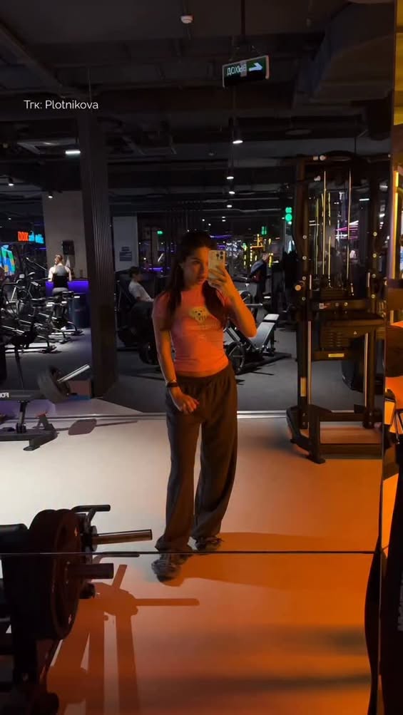 В тг: Plotnikova есть тренировки и спортивный аутфит 🔗