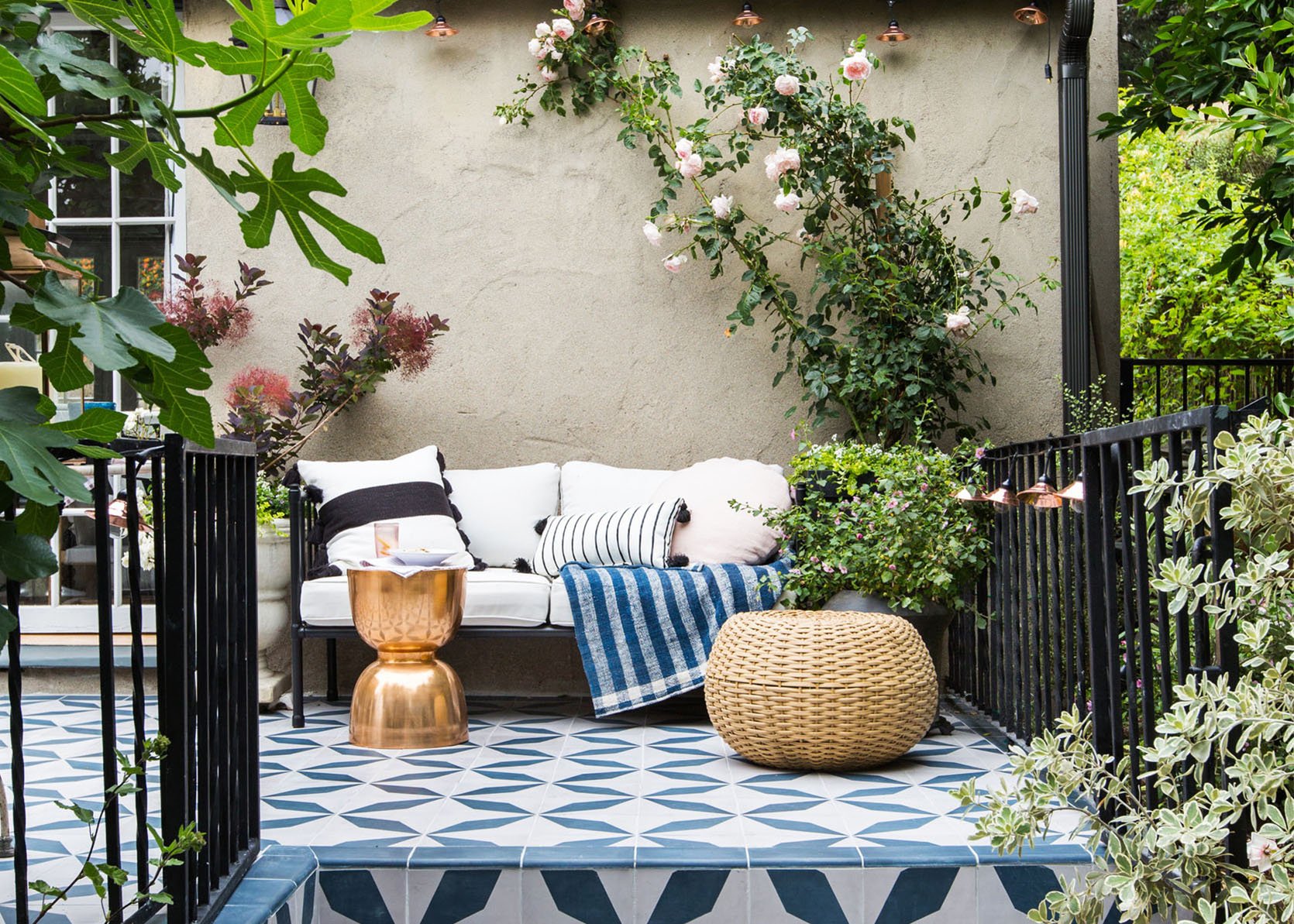 The Link Up: Em’s Favorite Screen Time Hack, Gretch’s Awesome Meauring Tool, And Two Pairs Of Beloved Jeans