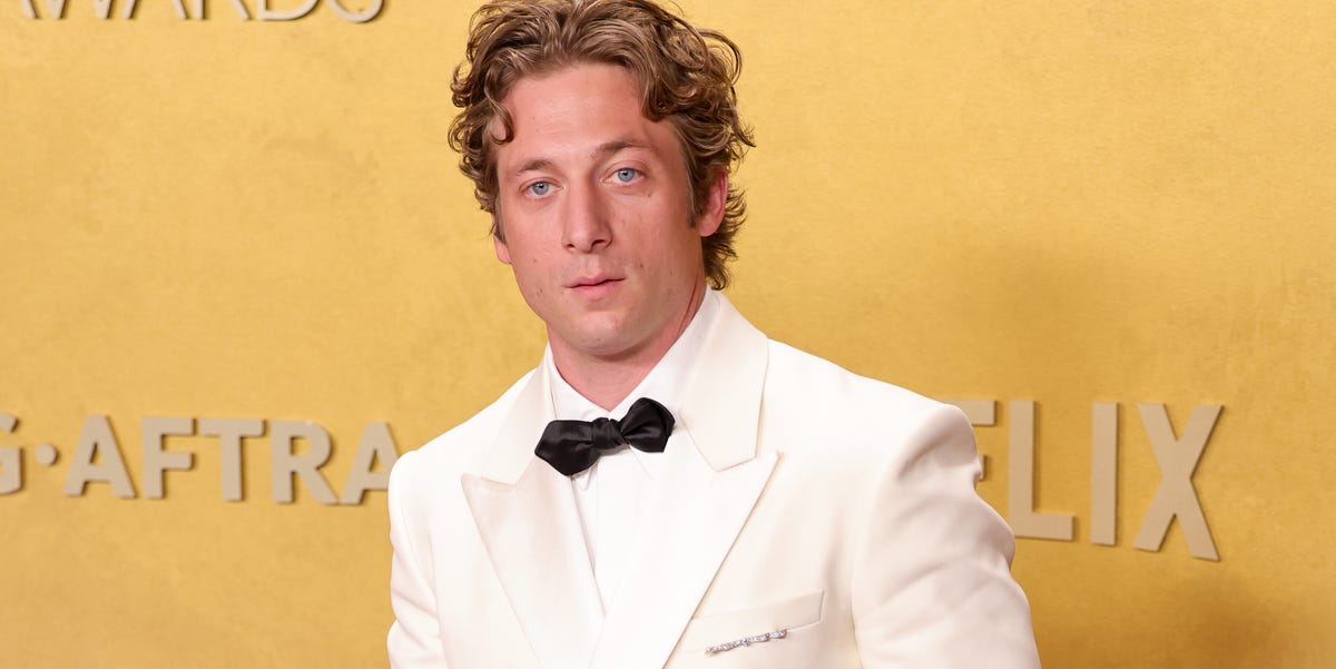 A Closer Look at Jeremy Allen White’s Custom Louis Vuitton Outfit for the Actor Awards