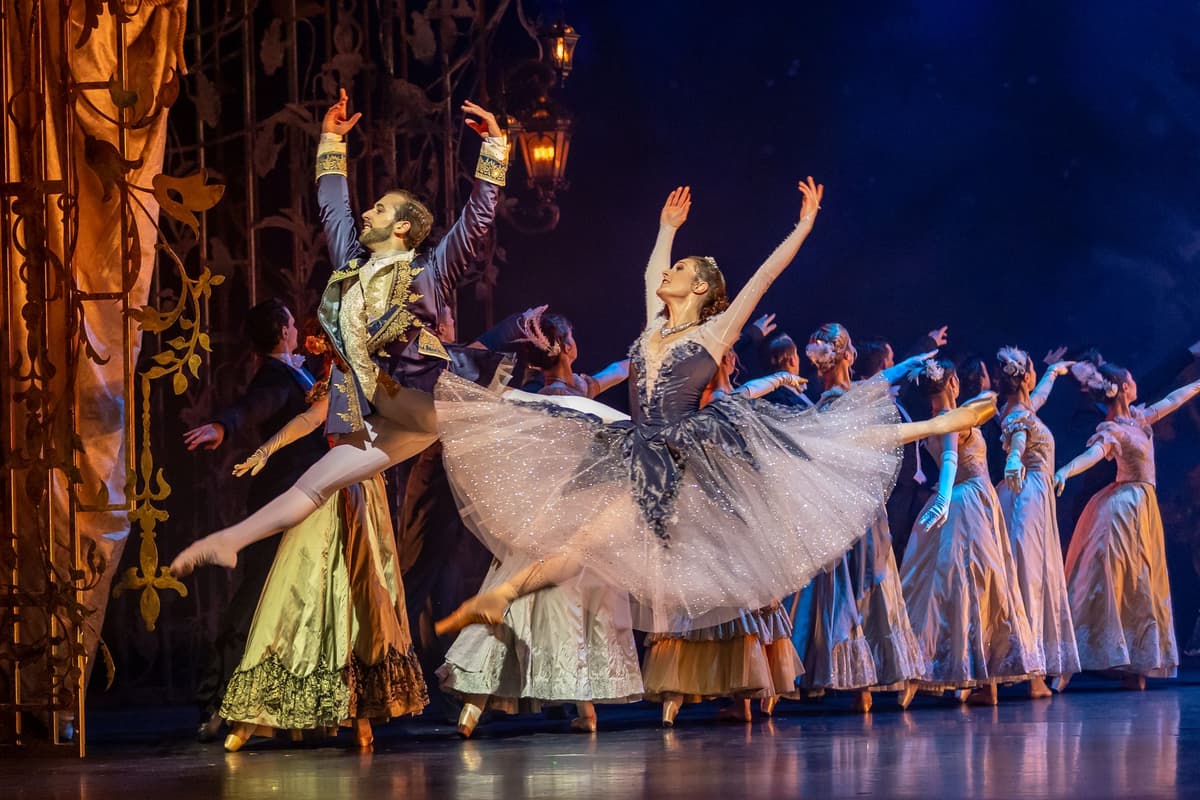 Scottish Ballet director to 'reflect own experience' on stage with gay Cinderella story