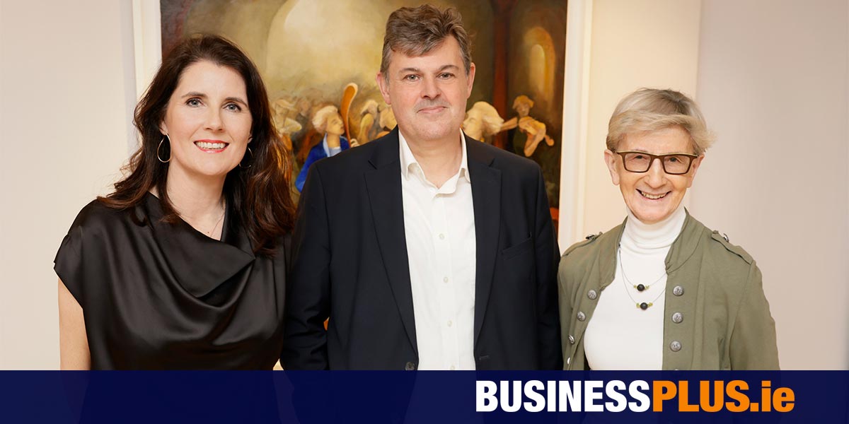 Kevin Bakhurst opens Margaret Egan's new solo exhibition