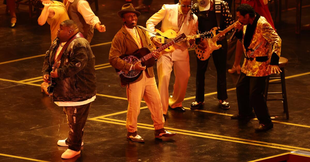 The Oscars stage transforms into live juke joint with 'Sinners' performance