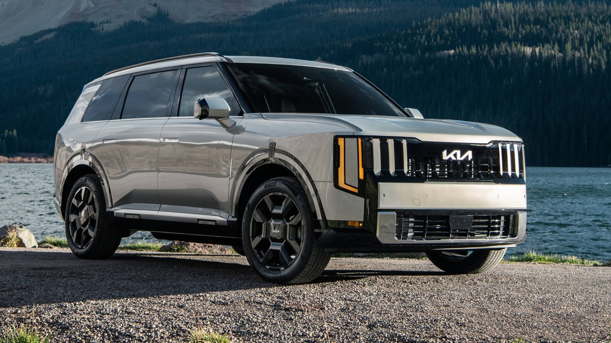 Kia Stops Sales of Top Trim Telluride Hybrids for Power Seats That Can Crush You